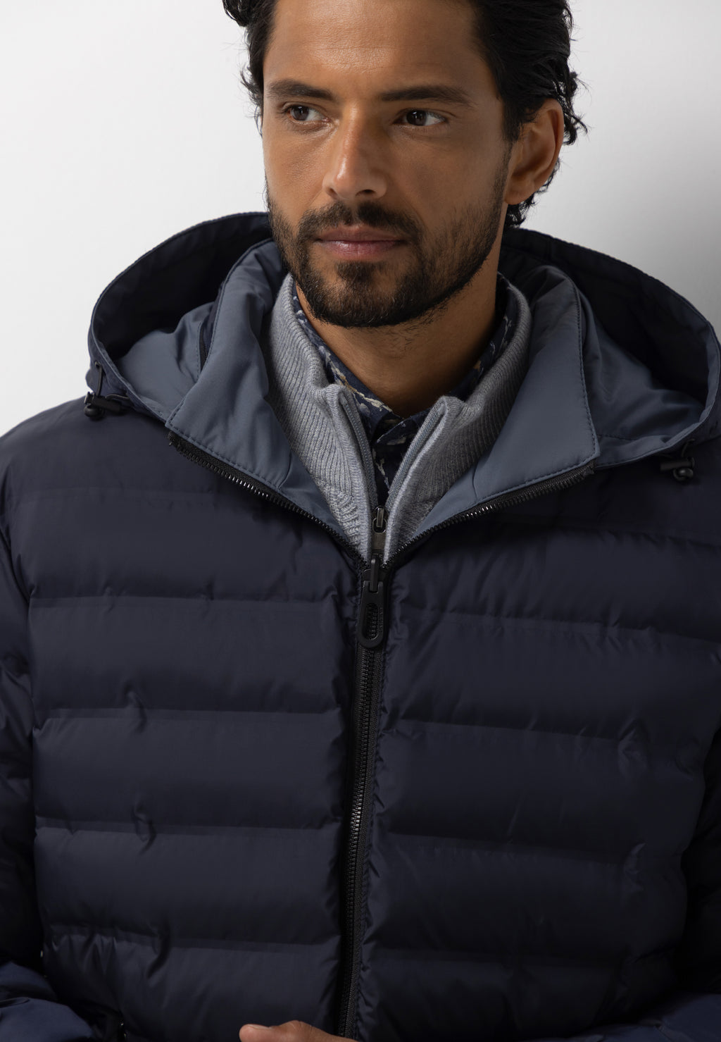Wendbare Jacke mit Kapuze