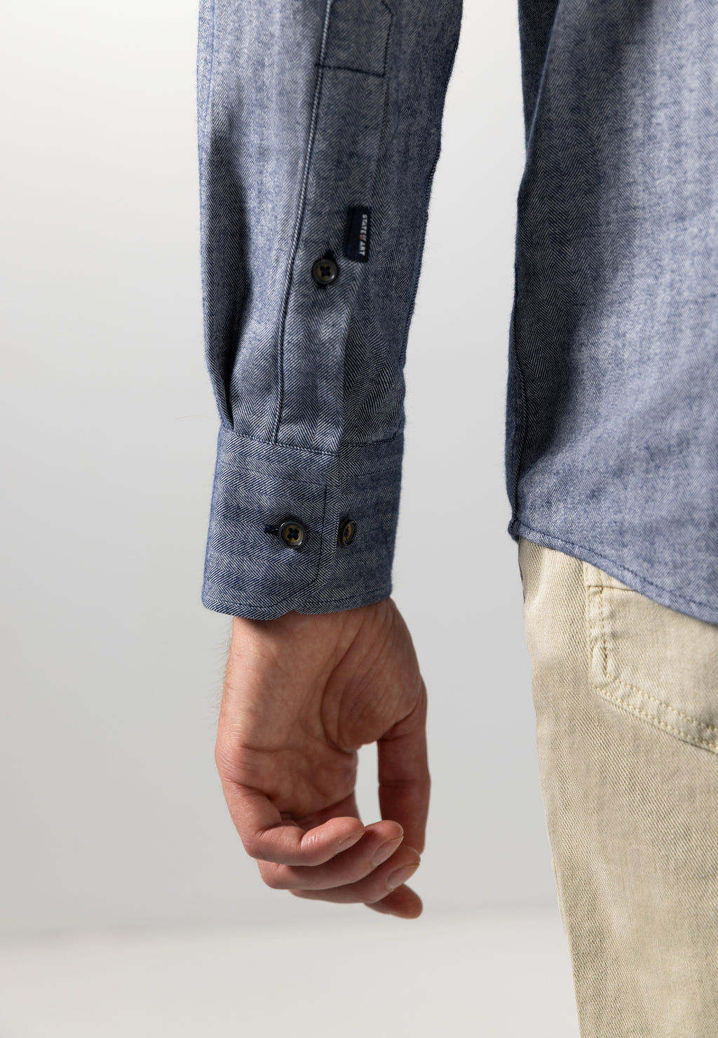 Shirt with herringbone pattern