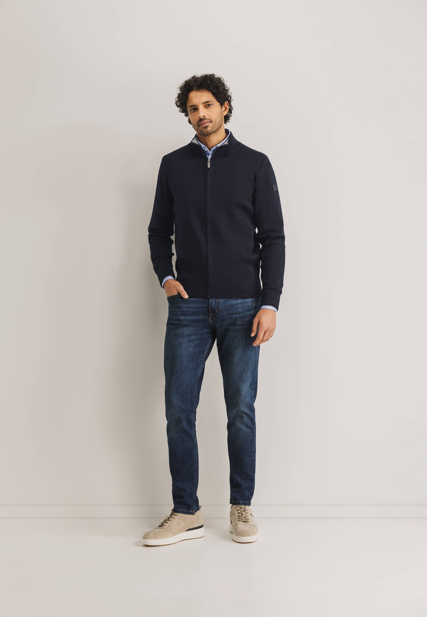 ESSENTIALS vest met rits