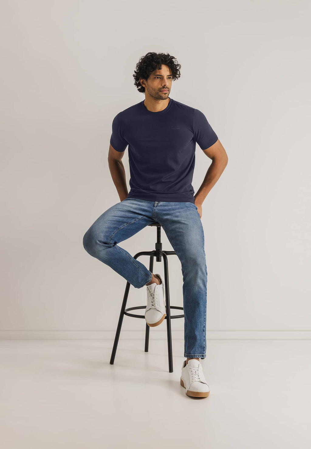 ESSENTIALS T-shirt met ronde hals
