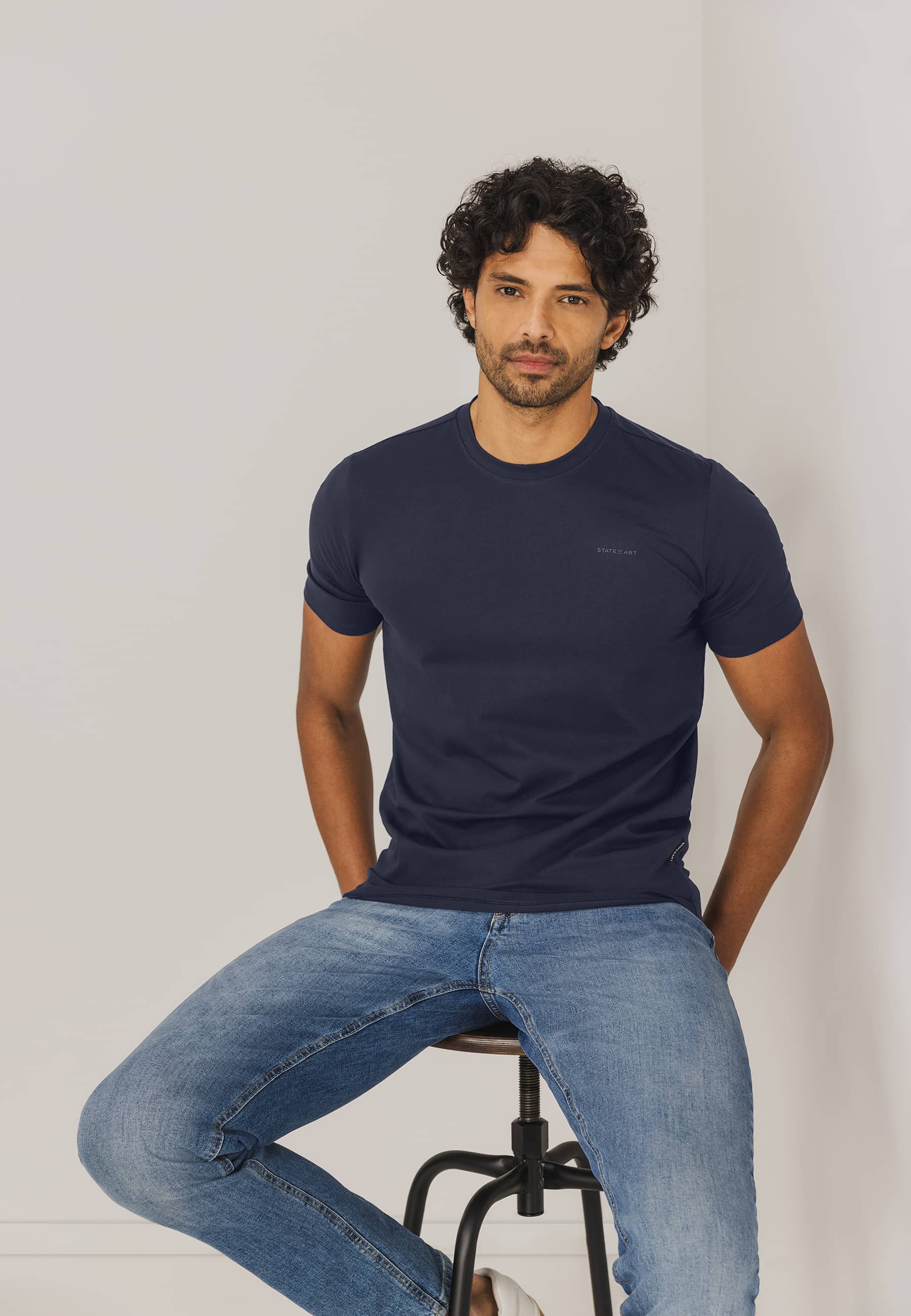 T-shirt ESSENTIALS à col rond