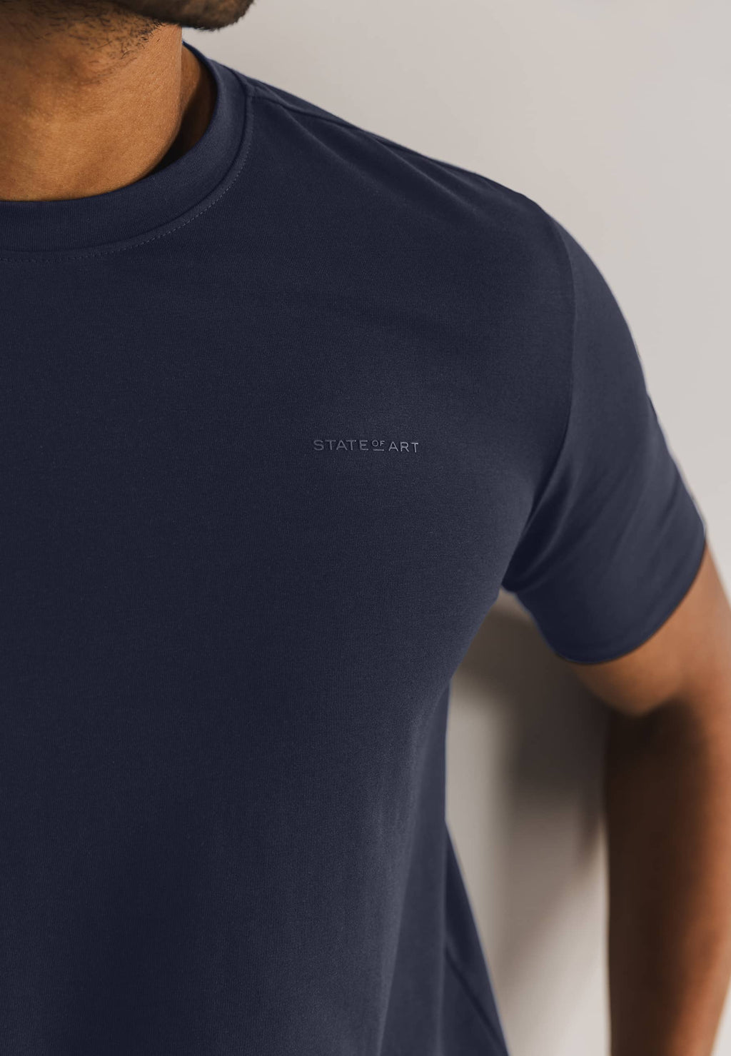 ESSENTIALS T-shirt met ronde hals