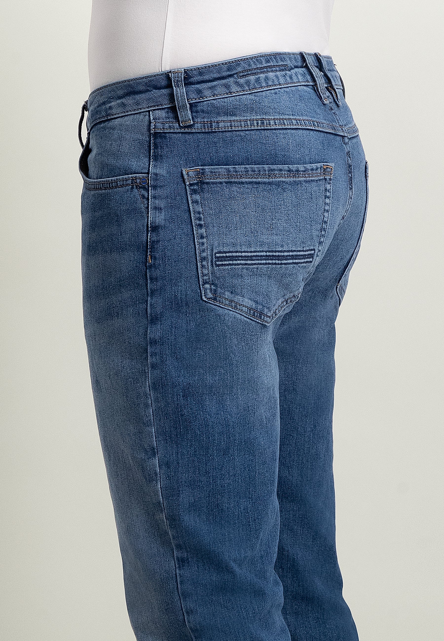 DRIVER tapered fit 5-pocket in stretch denim