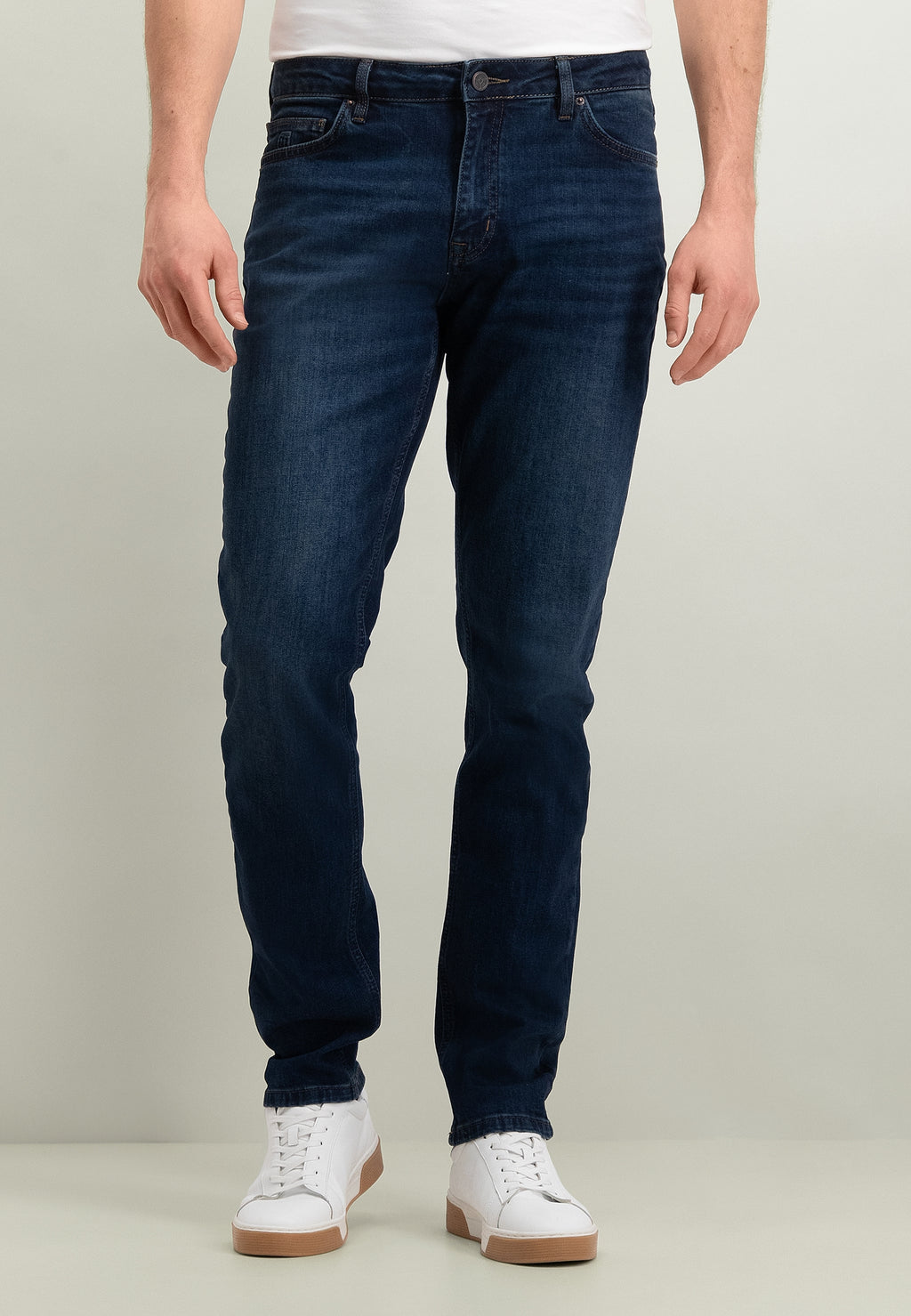 DRIVER tapered fit 5-pocket van stretchdenim