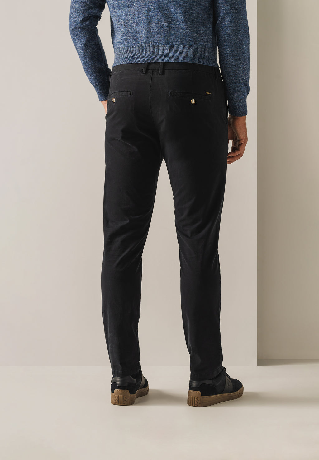 NAVIGATOR stretch chinos in twill fabric