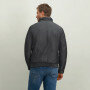 Short-jacket-with-zipper-closure