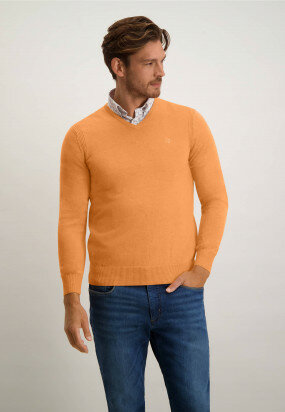 Pullover-mit-V-Ausschnitt-und-Regular-Fit---orange-uni