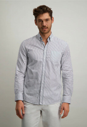 Organic-cotton-button-down-shirt---cobalt/white