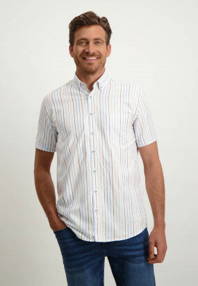 Short-sleeved-striped-shirt