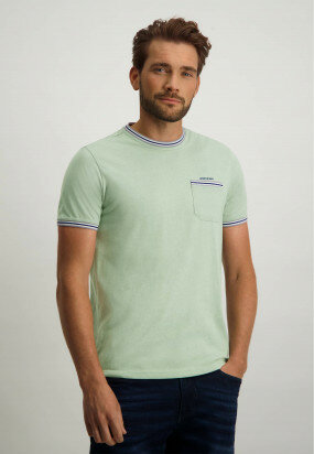 Round-neck-T-shirt-with-BCI-cotton---leafgreen-plain