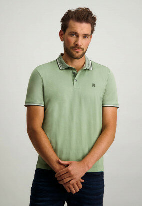 Regular-fit-polo-with-short-sleeves---leafgreen-plain