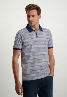 Jersey-polo-with-stripe-pattern