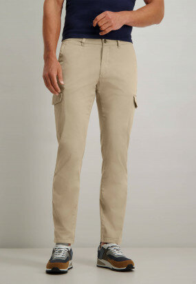 Stretch-chino-with-side-pockets---beige-plain