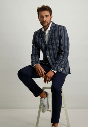 Blazer-with-striped-pattern-and-modern-fit---navy/cream