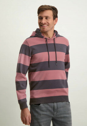 Sweatshirt-hoodie-with-stripe-pattern