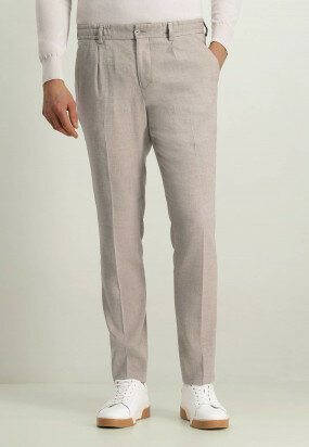 Stretch-chinos-ATELIER-with-linen