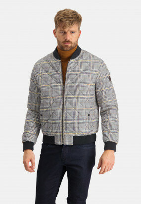 Checked-jacket-with-a-regular-fit