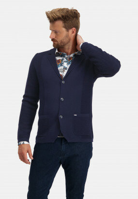Cardigan-made-in-blazer-style
