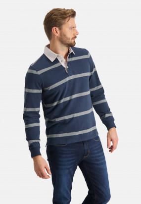 Rugbyshirt-with-stripes