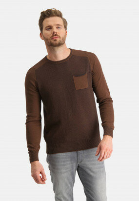 Pullover-made-of-cotton-with-chest-pocket