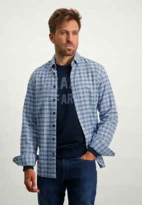 Checked-shirt-with-button-down-collar---light-blue/cobalt