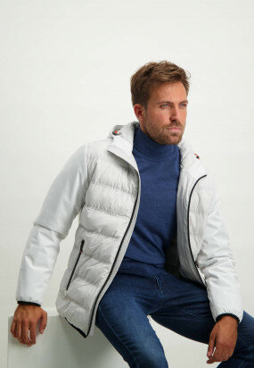 Short-jacket-with-detachable-hood---off-white-plain