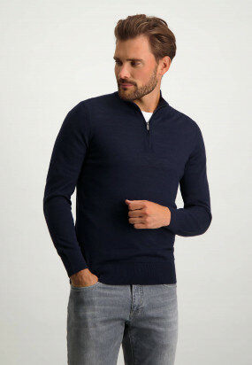 Fine-knit-jumper-in-a-wool-blend---dark-blue-plain