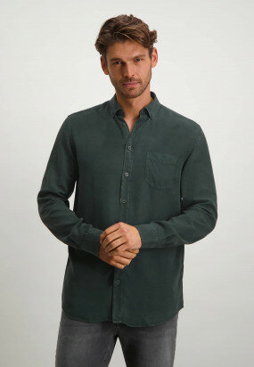 Shirt-made-of-TENCEL™---dark-green-plain