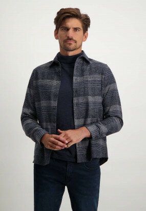 Checked-overshirt-with-chest-pocket---charcoal/midnight