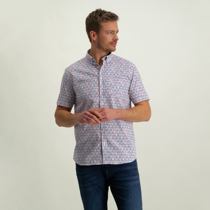 Short-sleeved-button-down-shirt