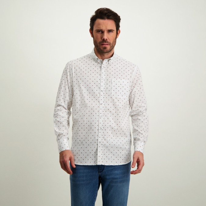 Printed-shirt-with-a-regular-fit