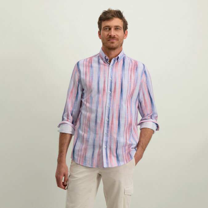 Shirt-with-structured-pattern